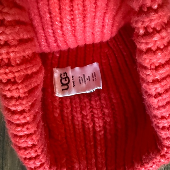 UGG Vibrant Red Knit Beanie - Picture 2 of 3